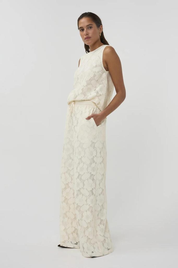 Amaya_Amsterdam_Gaia_top_Beige_Hilnetta_s