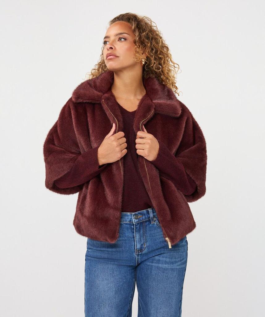 Esqualo_Coat_poncho_fake_fur_merlot_Hilnetta_s