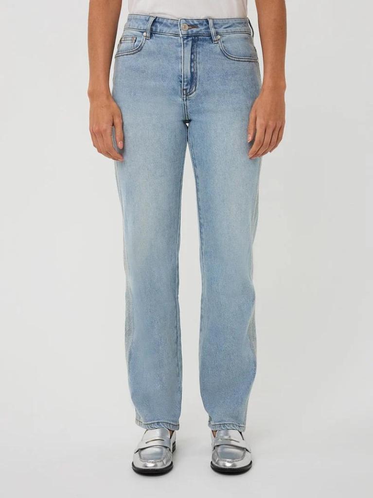 Esqualo_Jeans_embroidery_light_blue_Hilnetta_s