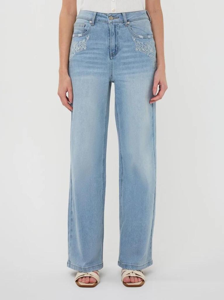 Esqualo_Trousers_embroidery_light_blue_Hilnetta_s