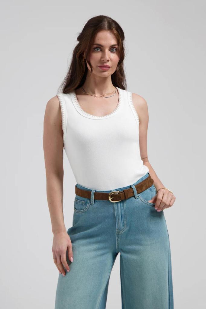 FLOR_Z_Sol__Top_OffWhite_Hilnetta_s