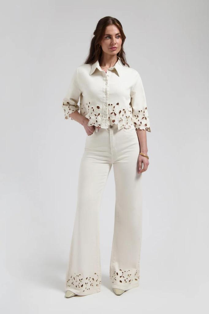 Florez_Ana_Flared_Embo_Soft_White_Hilnetta_s