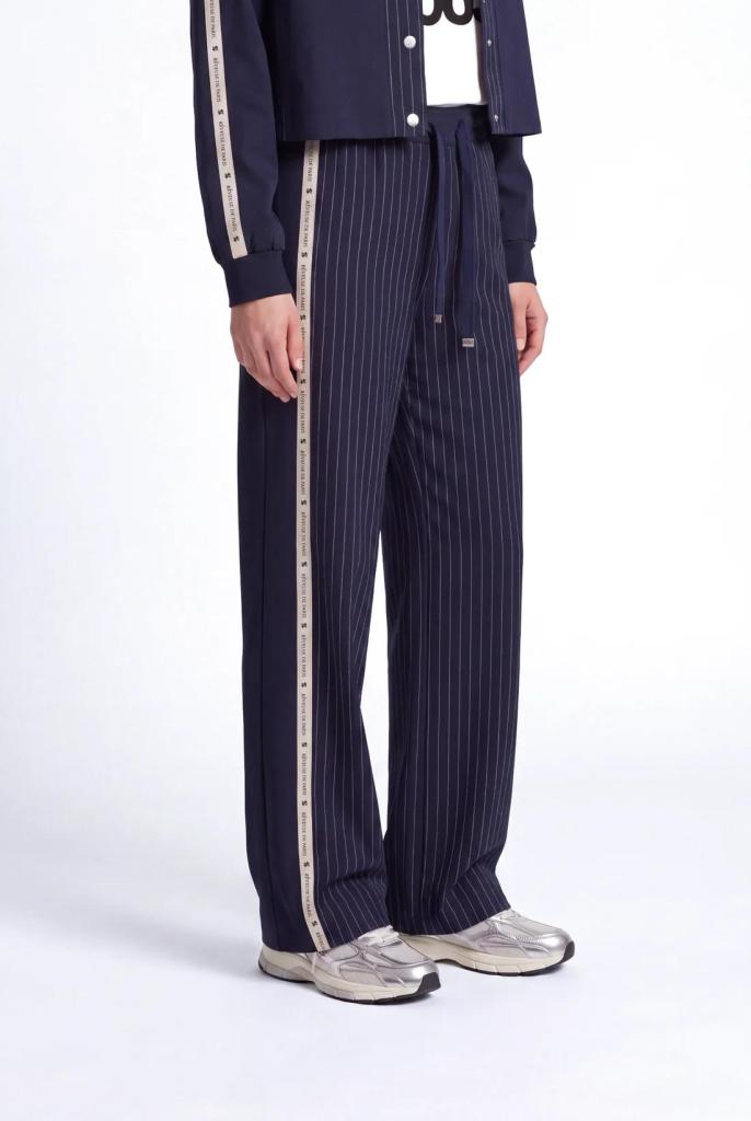 Florez_Fien_Trousers_Navy_Blue_Hilnetta_s