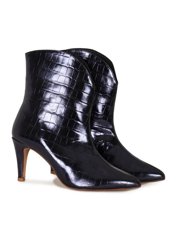 Freebird_Uzi_Boots_Navy_Hilnetta_s