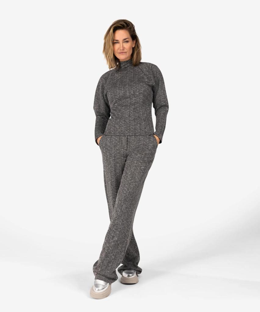 Ibana_Tracila_Classic_Grey_Hilnetta_s