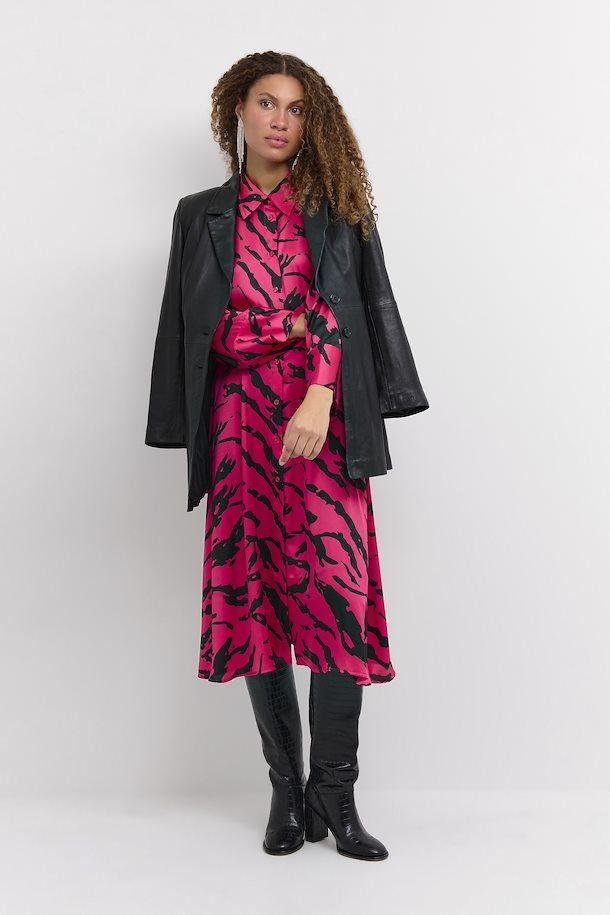 My_Essential_Wardrobe_Eve_long_dress_love_potion_pink_More_of_Me