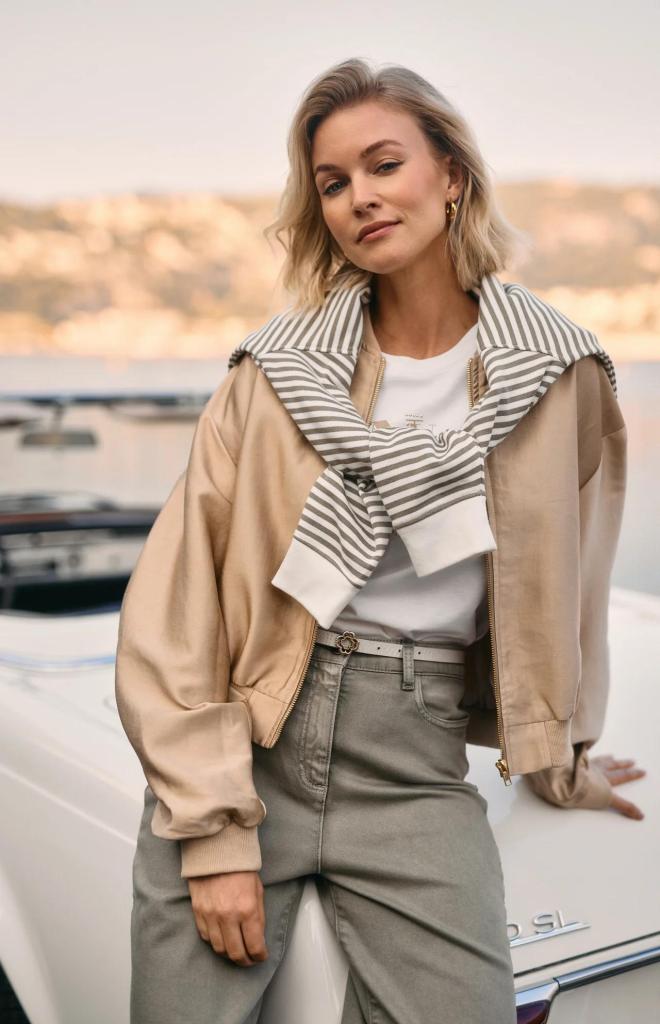 Nukus_Babette_Bomber_gold_Hilnetta_s