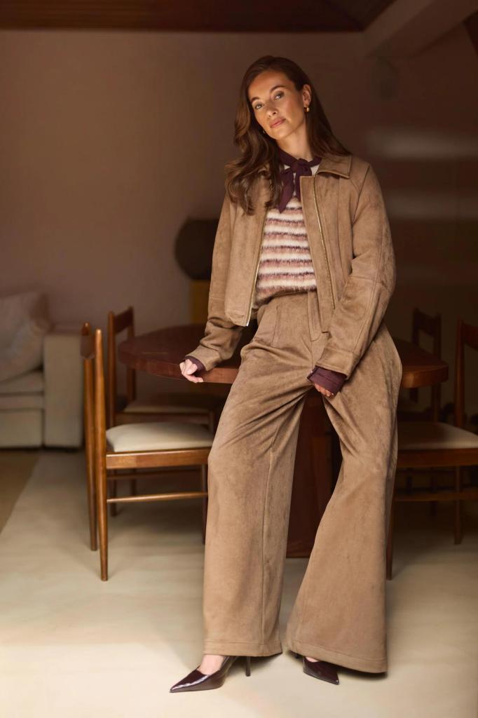 Nukus_Bodine_Pants_Suede_Hilnetta_s