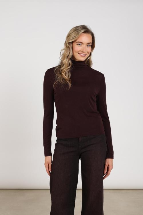 Nukus_Ginny_Pullover_Cherry_Hilnetta_s_1