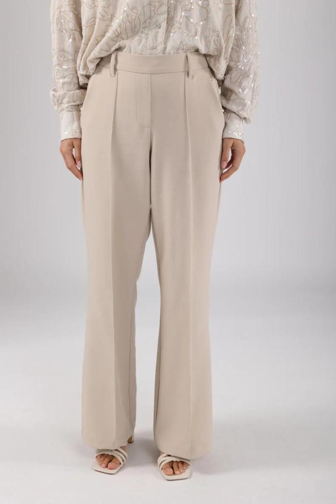 Nukus_Jill_Pants_Light_Sand_Hilnetta_s_1