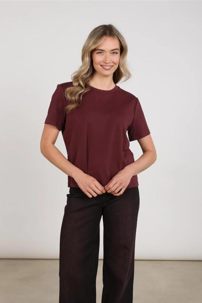 Nukus_Luna_Shirt_NK_cherry_Hilnetta_s