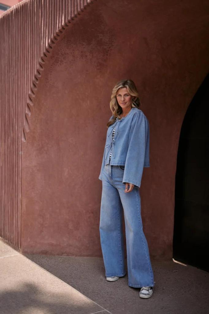Nukus_Ruby_Pants_bleached_denim_Hilnetta_s