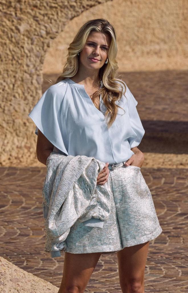 Nukus_Taylor_Top_Shiny_Cloudy_Hilnetta_s