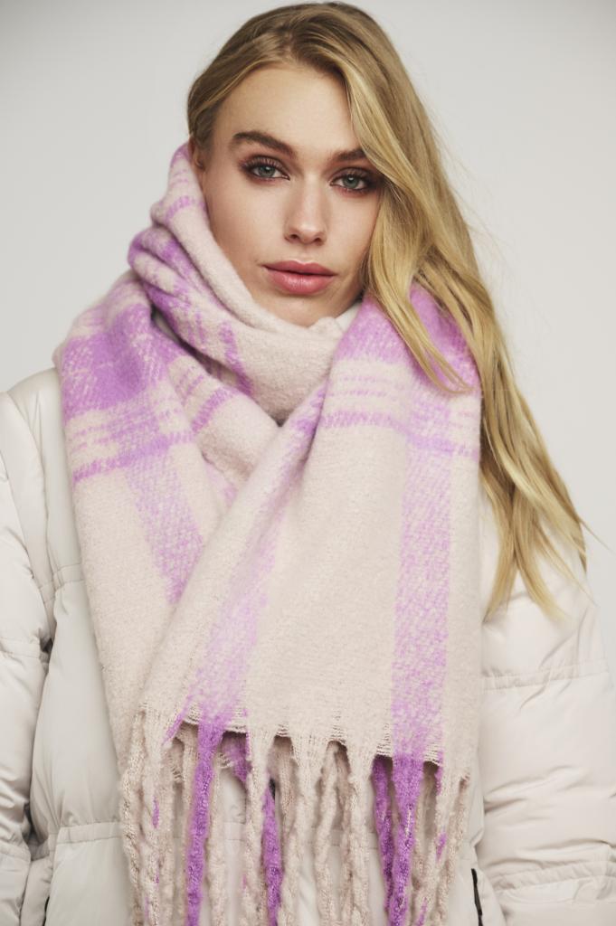 Rino___Pelle_Aria_Scarf_Powder_Orchid_Hilnetta_s
