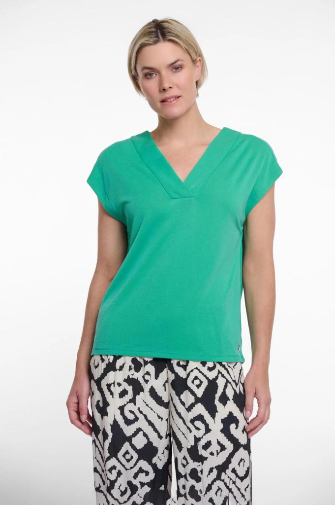 Rino___Pelle_Oda_V_neck_top_Clover_Green_Hilnetta_s