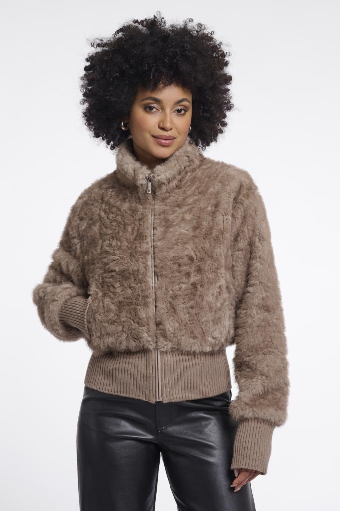 Rino___Pelle_Short_jacket_with_button_closure_Hilnetta_s