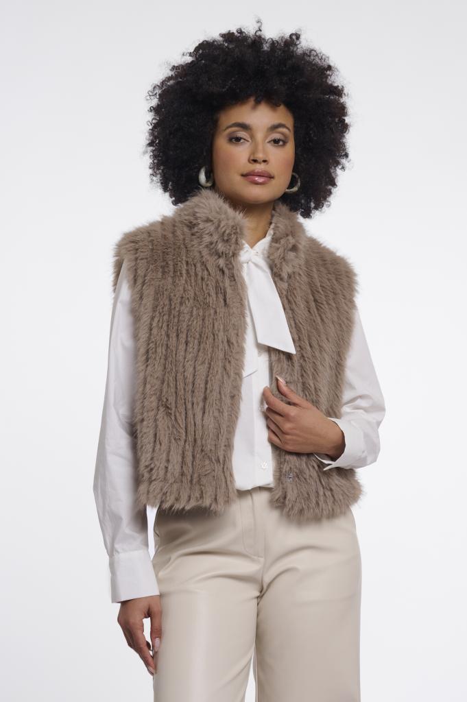 Rino___Pelle_Waistcoat_with_closure_Hilnetta_s_5