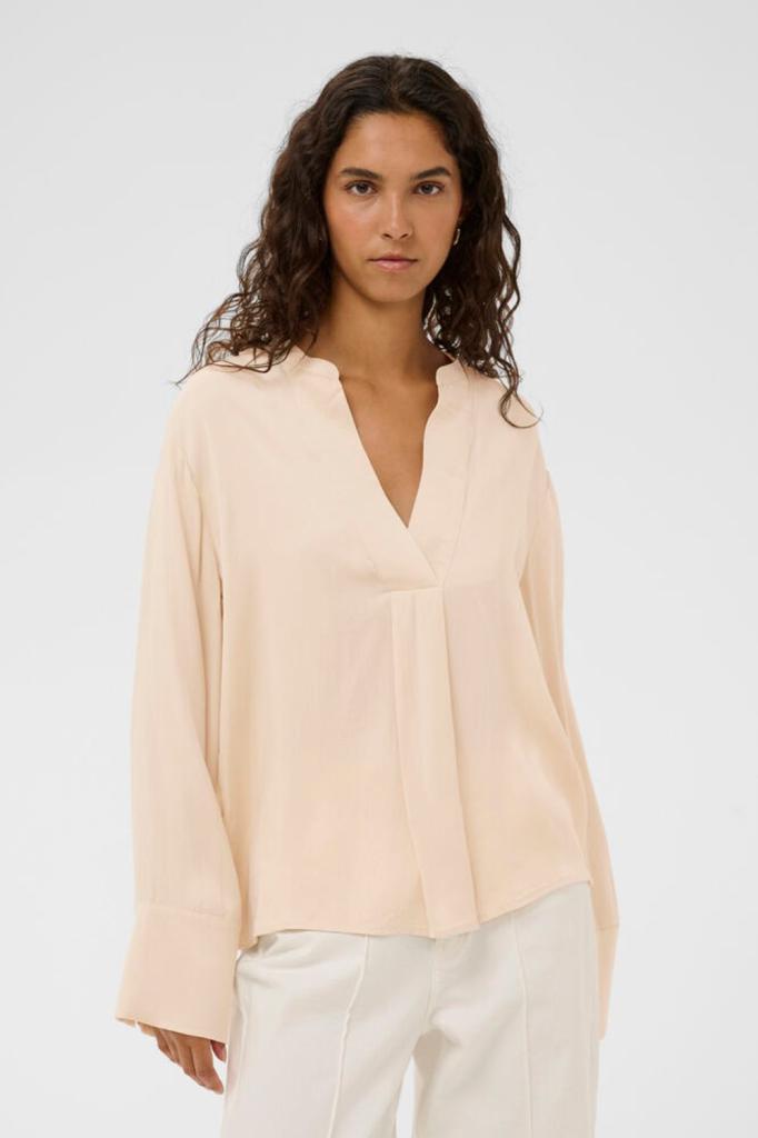 Soaked_in_luxury_Nadeya_Albia_blouse_Oatmeal_Hilnetta_s