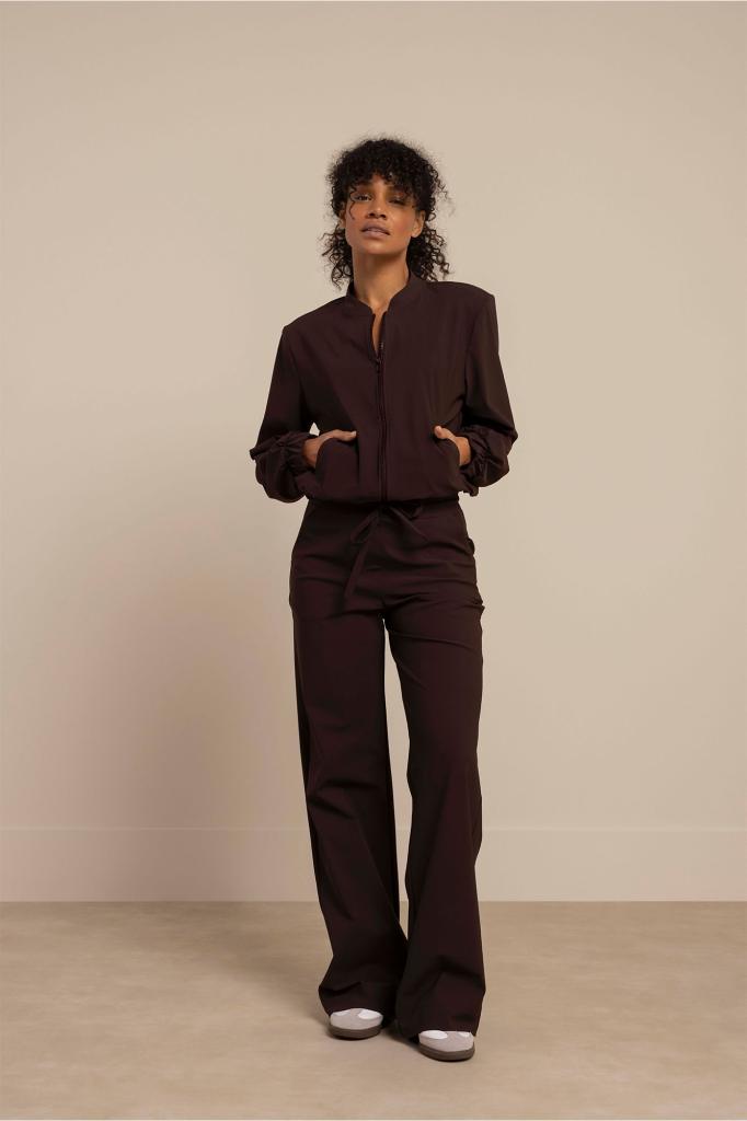 Studio_Anneloes_Abigail_trousers_espresso_Hilnetta_s