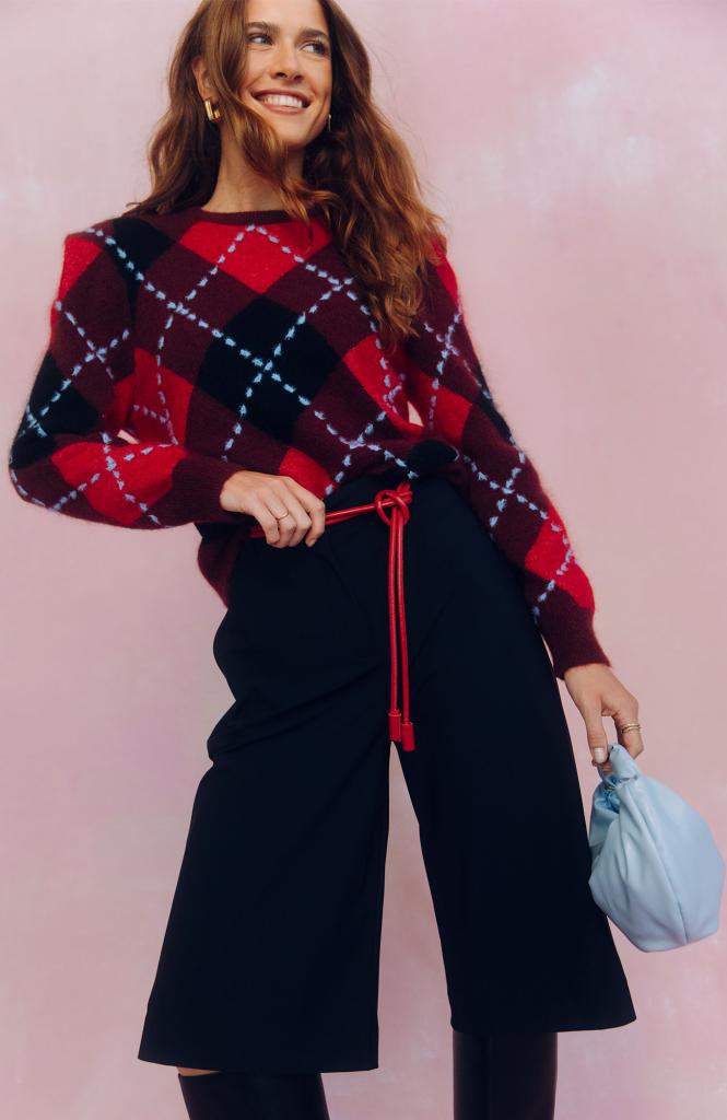Studio_Anneloes_Betty_bermuda_trousers_black_Hilnetta_s