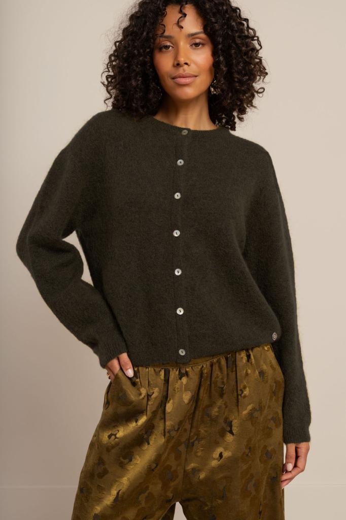 Studio_Anneloes_Bibi_cardigan_deep_green_Hilnetta_s
