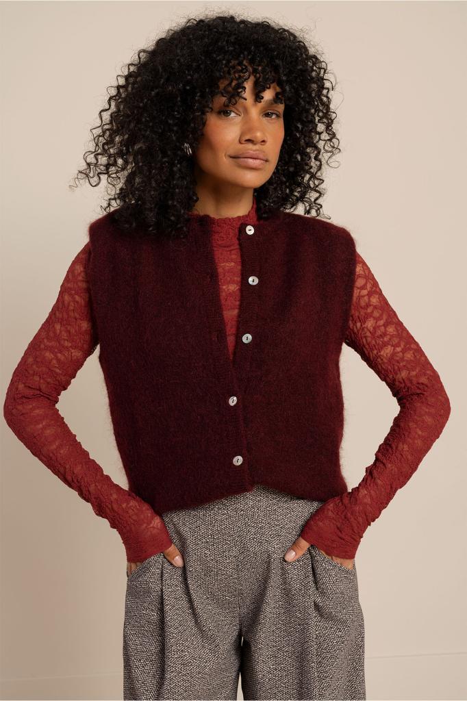 Studio_Anneloes_Bibi_sls_cardigan_red_wine_Hilnetta_s