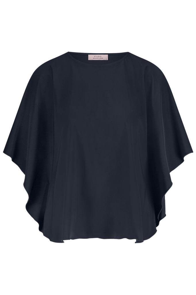 Studio_Anneloes_Chibi_top_Dark_Blue_Hilnetta_s