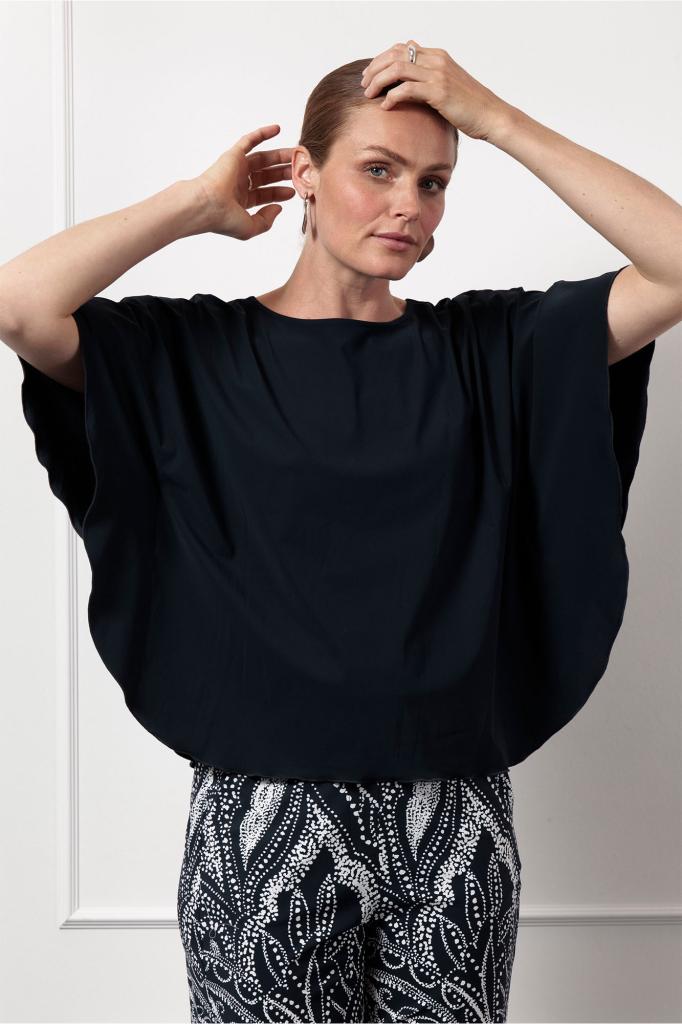 Studio_Anneloes_Chibi_top_Dark_Blue_Hilnetta_s_4