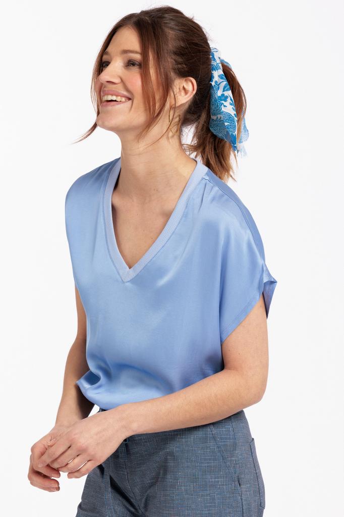 Studio_Anneloes_Elzi_satin_shirt_lavender_More_of_Me