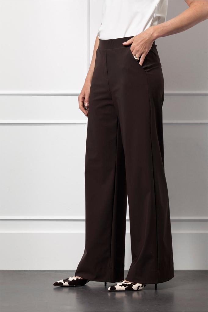 Studio_Anneloes_Essentials_Lexie_LONG_bonded_trousers_espresso_Hilnetta_s_6