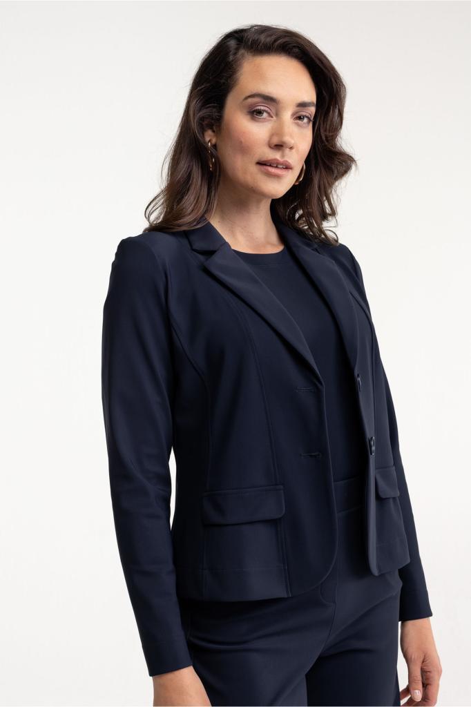 Studio_Anneloes_Essentials_NEW_Bright_bonded_blazer_dark_blue_Hilnetta_s_5