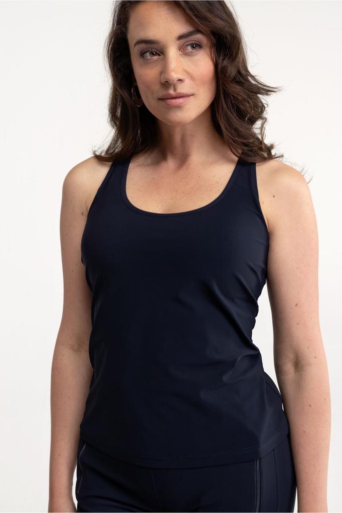 Studio_Anneloes_Essentials_NEW_Nova_top_dark_blue_Hilnetta_s_3