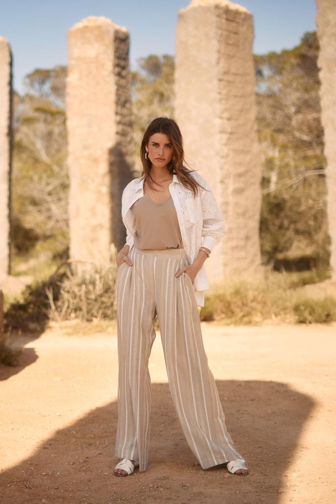 Studio_Anneloes_Fardeau_gold_stripe_trousers_latte_Hilnetta_s_5