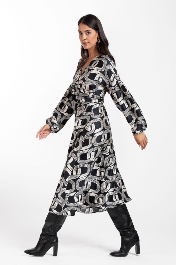Studio_Anneloes_Feda_satin_dress_ivory_black_More_of_Me_2