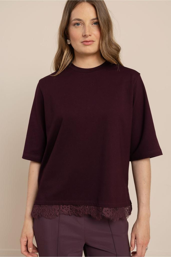 Studio_Anneloes_Fiore_lace_tee_aubergine_Hilnetta_s