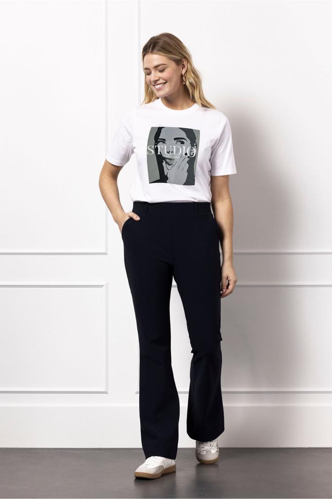Studio_Anneloes_Flair_bnd_structure_trouser_dar_blue_Hilnetta_s_1