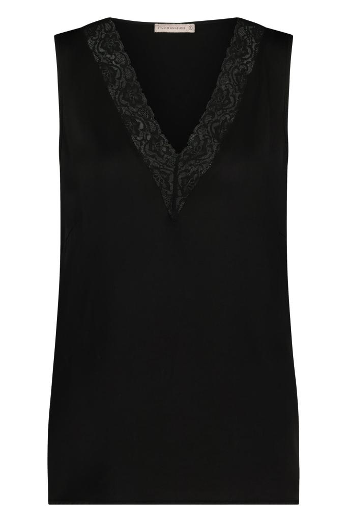 Studio_Anneloes_Florance_satin_top_black_More_of_Me_3