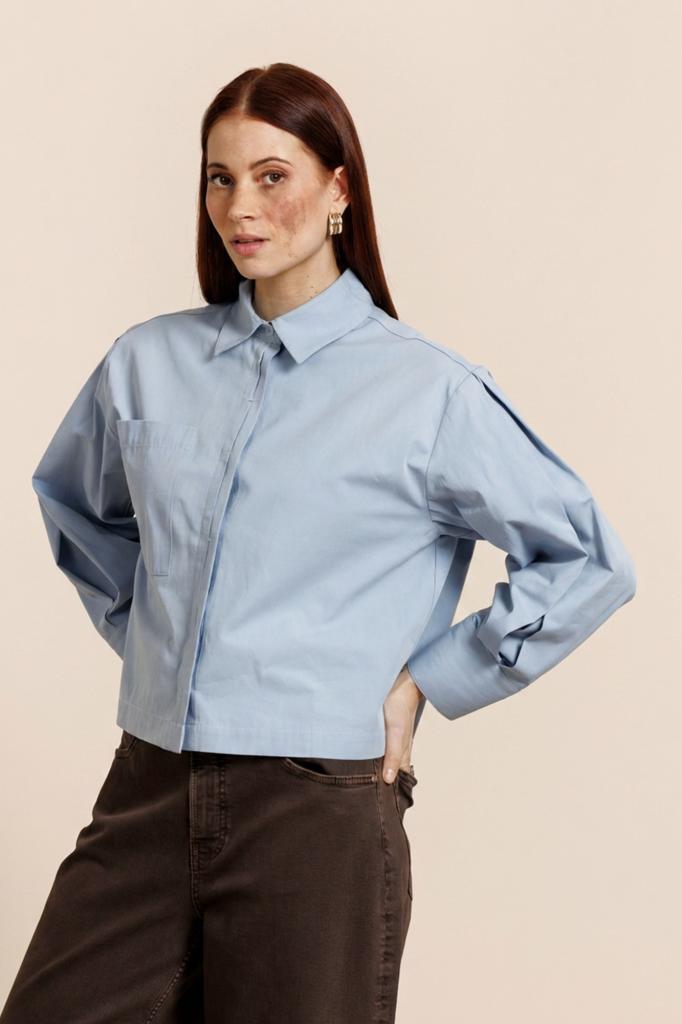 Studio_Anneloes_Ivanna_poplin_blouse_sky_blue_Hilnetta_s