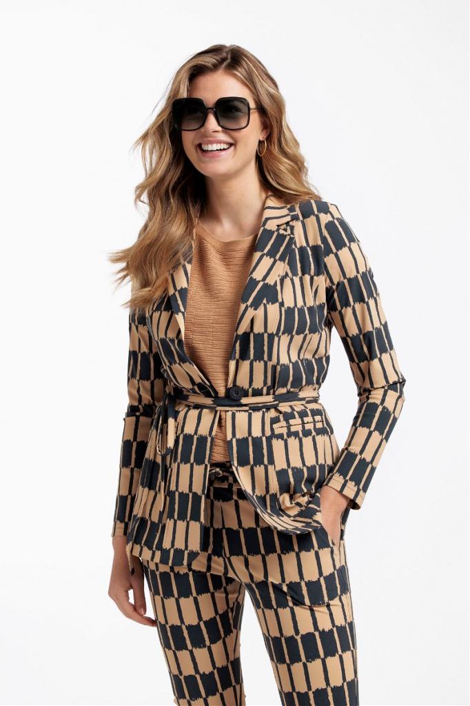 Studio_Anneloes_Jada_block_blazer_dark_sahara_antraciet_More_of_Me