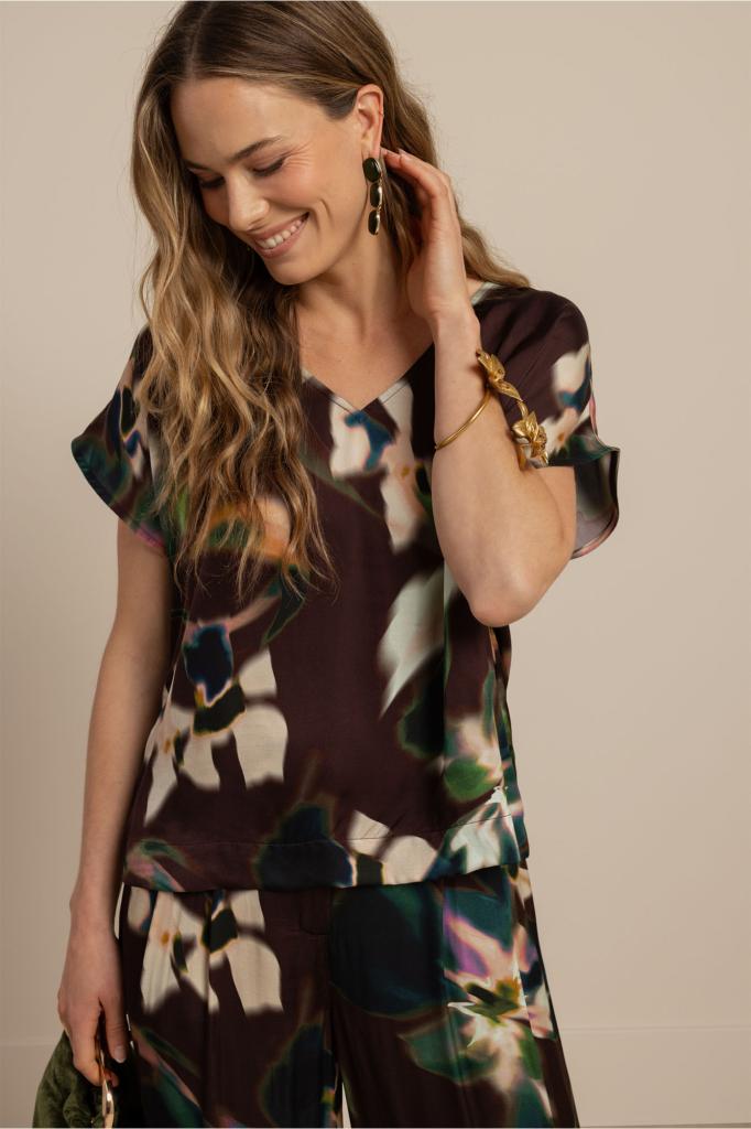 Studio_Anneloes_Jutta_satin_flower_top_multi_Hilnetta_s