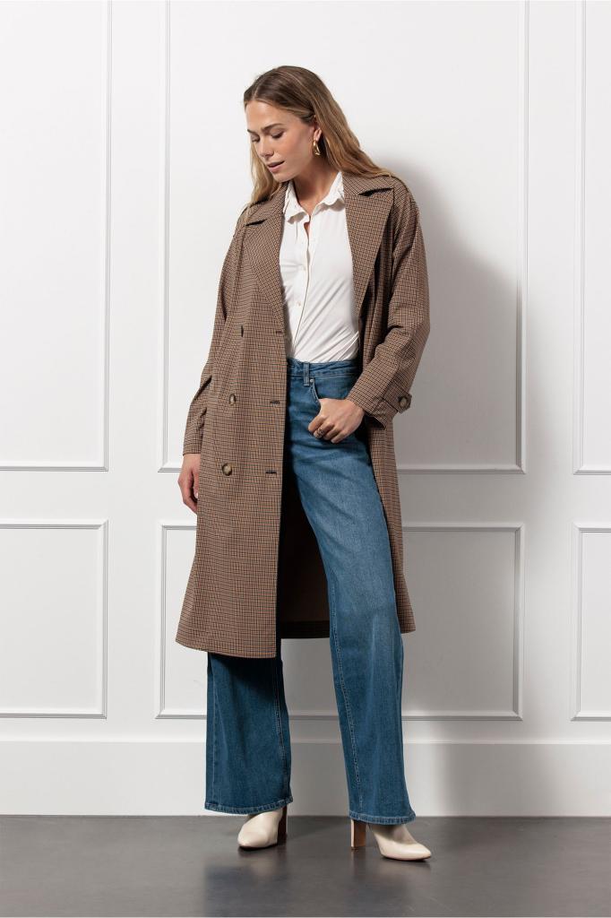 Studio_Anneloes_Laurien_check_trenchcoat_Hilnetta_s_2
