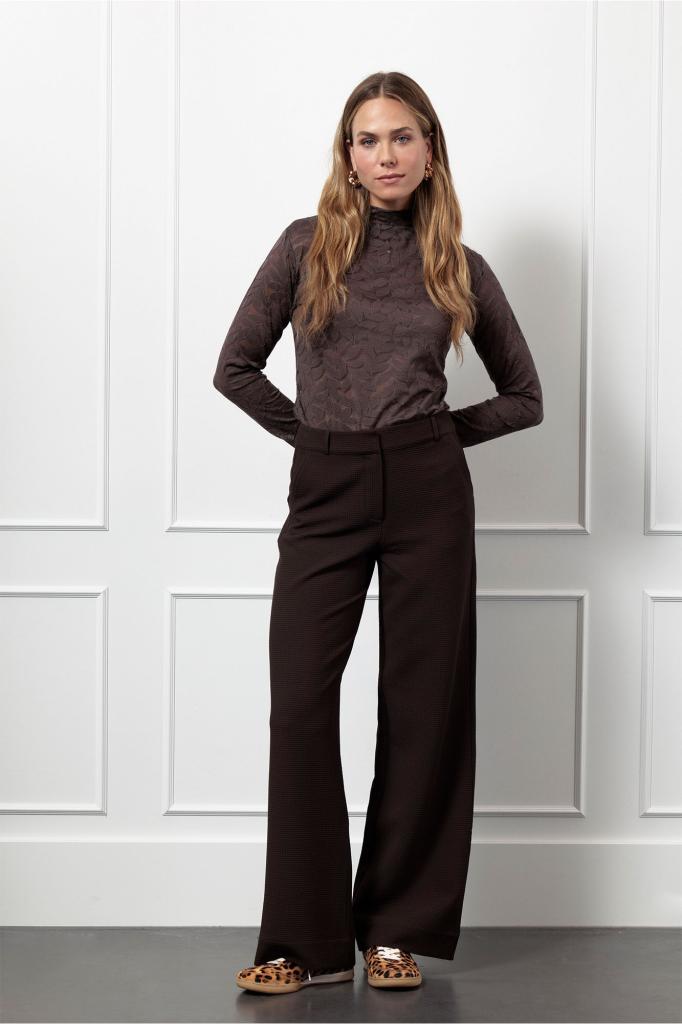 Studio_Anneloes_Lexie_waffle_trousers_espresso_Hilnetta_s_3
