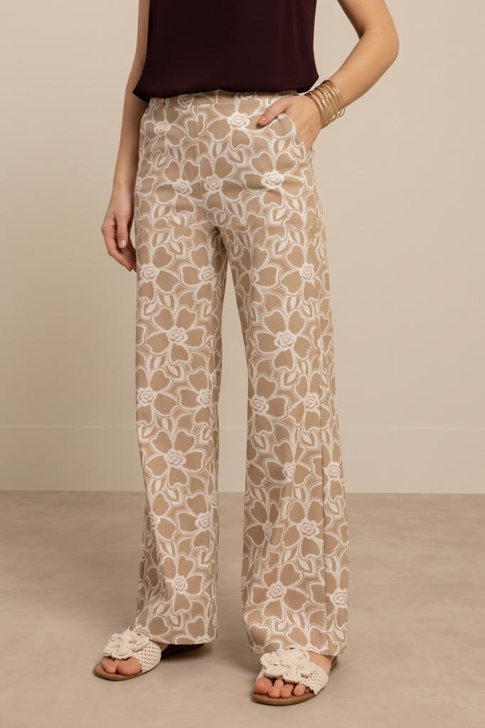 Studio_Anneloes_Marilon_broderie_trousers_latte_ecru_Hilnetta_s