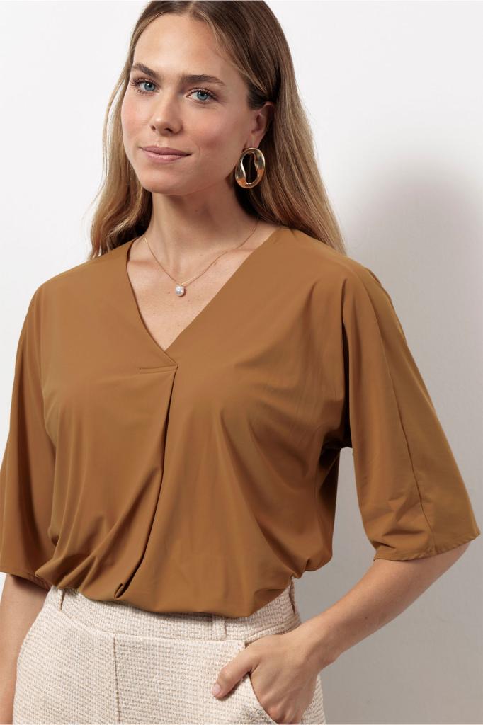 Studio_Anneloes_Marly_top_caramel_Hilnetta_s_5