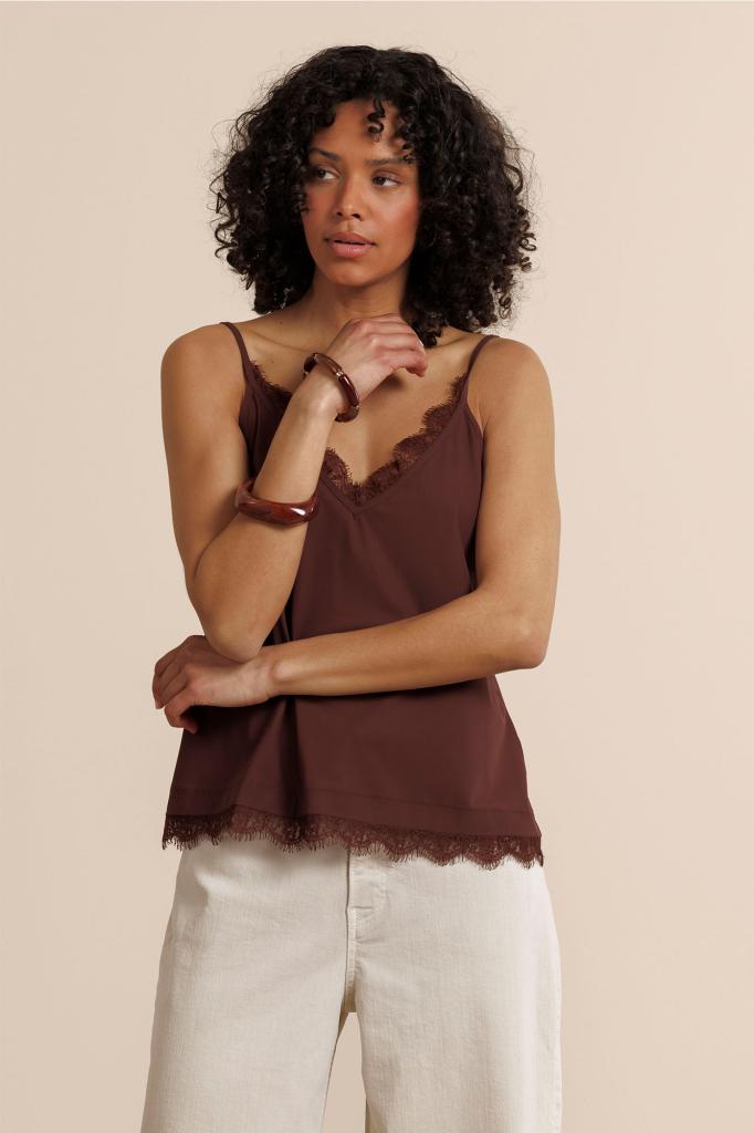 Studio_Anneloes_Mitzie_lace_top_chestnut_Hilnetta_s