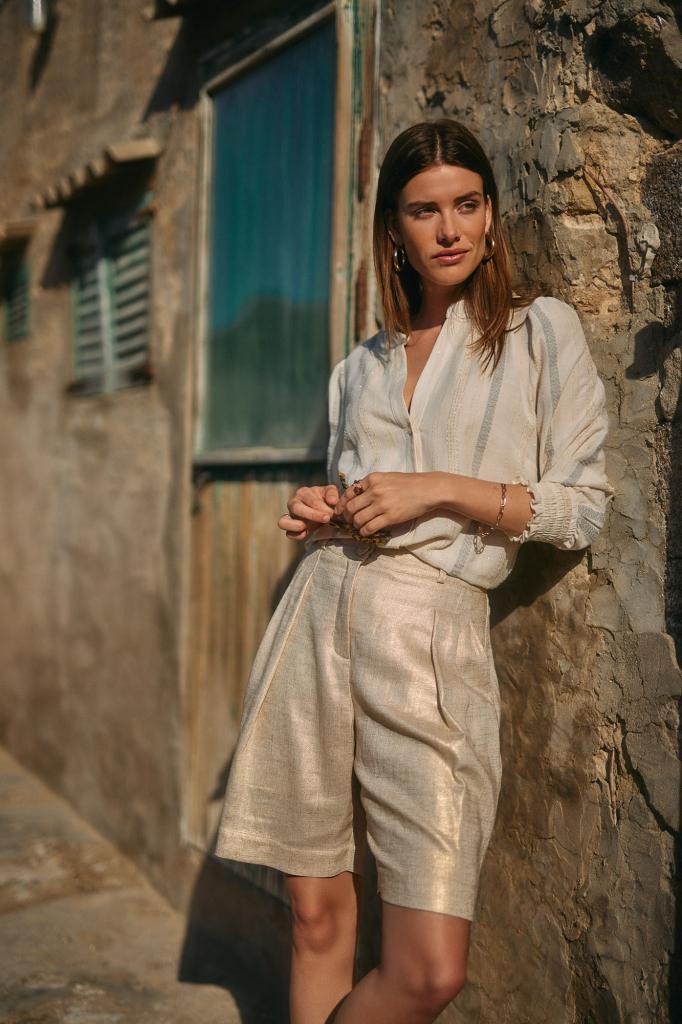 Studio_Anneloes_Tara_gold_linen_short_gold_Hilnetta_s_4