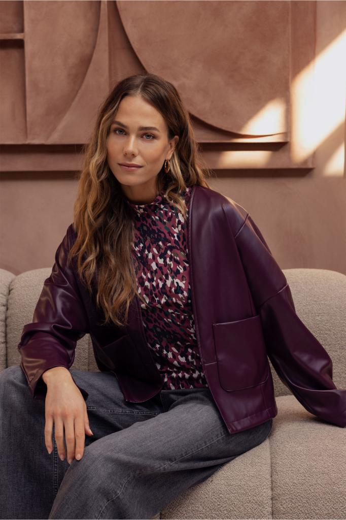 Studio_Anneloes_Vero_faux_leather_jacket_blackberry_Hilnetta_s