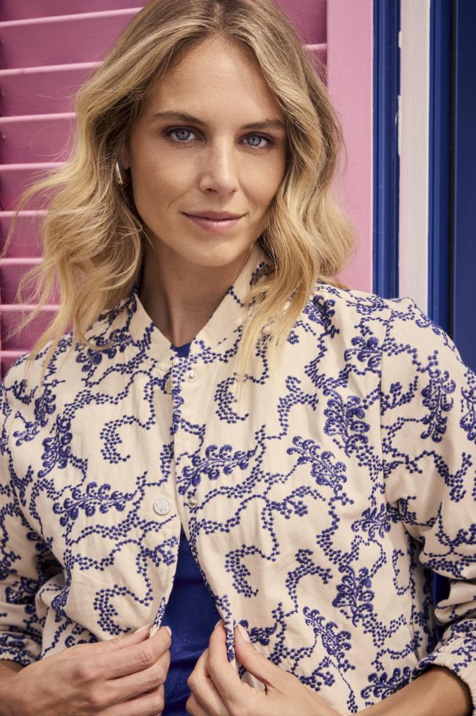 Tramontana_Embroidered_bomber_jacket_stone_Hilnetta_s