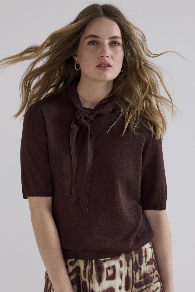 Tramontana_Jumper_s_s_Shawl_Chocolate_Hilnetta_s