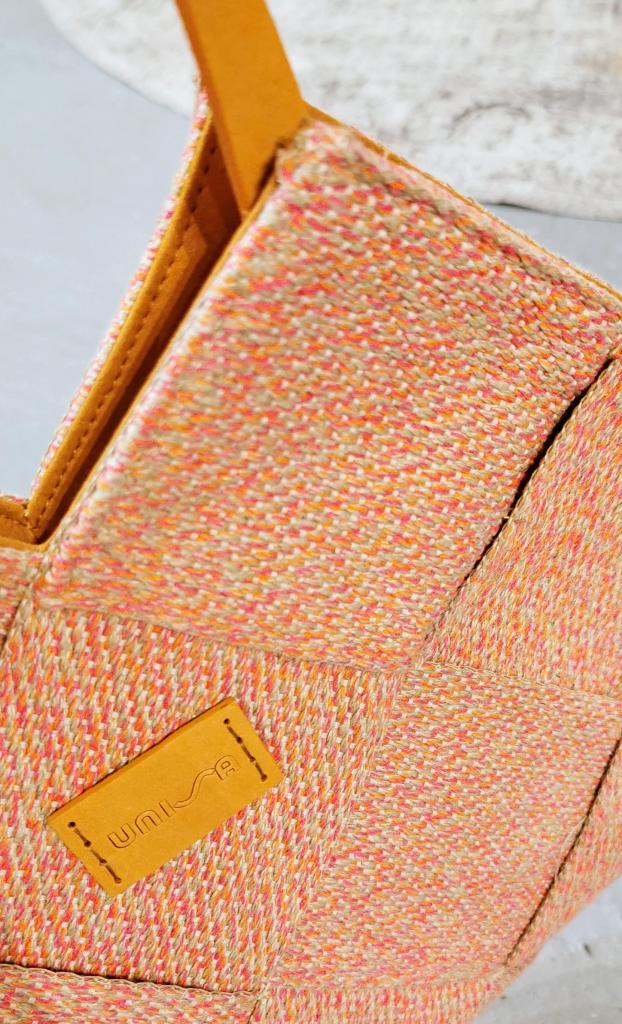 Unisa_ZSilvana_bag_bran_coral_fuchsia_More_of_Me